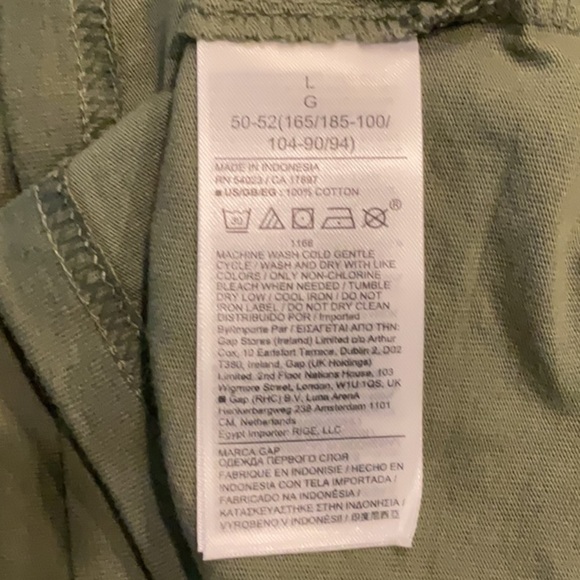 GAP - Organic Cotton Pocket Tee Shirt in Desert Cactus - Picture 5 of 6